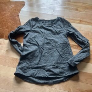 Lululemon Athletica gray long sleeve with pockets